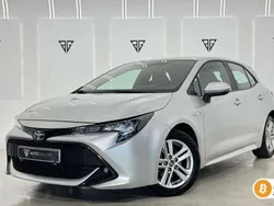 Plateado Usado 2021 Toyota Corolla Active Utilitario | 19.900 € (Precio justo)