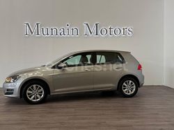 Gris / plata Usado 2013 VW Golf VII Advance Berlina | 8990 € (Precio justo)