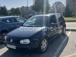 Azul Usado 2002 VW Golf IV Berlina | 3900 € (Precio justo)