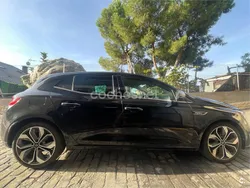 Negro Usado 2018 Renault Mégane GT Line GT-Line Berlina | 17.500 € (Precio justo)