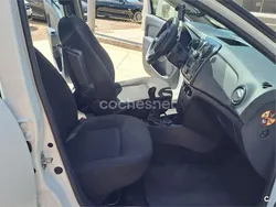 Blanco Usado 2017 Dacia Sandero Ambiance Utilitario | 7500 € (Precio justo)