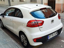Blanco Usado 2016 Kia Rio Berlina | 6200 € (Super precio)