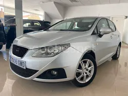 Gris / plata Usado 2010 Seat Ibiza Reference Berlina | 6900 € (Precio justo)