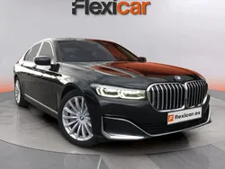 Negro Usado 2021 BMW 750 Berlina | 52.490 €
