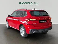 Rojo Usado 2025 Skoda Kamiq Selection SUV | 24.990 € (Un poco caro)