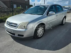 Gris / plata Usado 2004 Opel Vectra Essentia Berlina | 2300 € (Un poco caro)