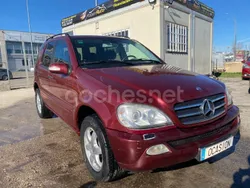 Rojo Usado 2004 Mercedes ML400 SUV | 4499 €