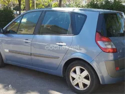 Azul Usado 2005 Renault Scénic II Authentique Monovolumen | 1000 €