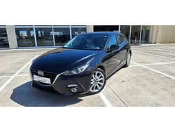 Negro Usado 2016 Mazda 3 Luxury Berlina | 15.500 € (Un poco caro)