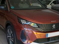 Elg pintura cuprite Usado 2023 Peugeot 5008 Allure Monovolumen | 22.000 € (Buen precio)