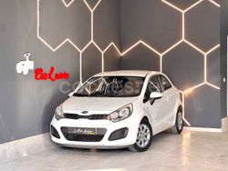 Blanco Usado 2013 Kia Rio Berlina | 7000 € (Precio justo)