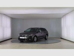 Gris Usado 2020 Peugeot 308 Allure Familiar | 14.340 € (Un poco caro)