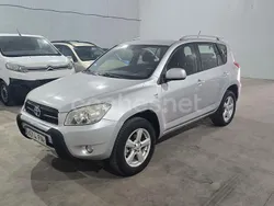 Gris / plata Usado 2007 Toyota RAV4 Executive SUV | 7999 € (Buen precio)