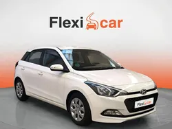 Blanco Usado 2017 Hyundai i20 Berlina | 10.990 € (Buen precio)