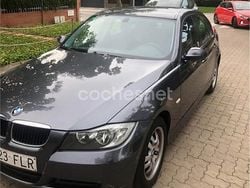 Gris / plata Usado 2007 BMW 318 Berlina | 2720 €