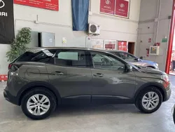 Verde Usado 2018 Peugeot 3008 Allure SUV | 19.900 € (Caro)