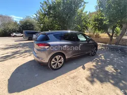 Beige Usado 2018 Renault Scénic IV LIMITED Monovolumen | 19.000 € (Caro)
