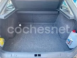 Gris / plata Usado 2001 Skoda Octavia Ambiente Berlina | 800 €