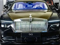 Negro Nuevo 2024 Rolls Royce Spectre Berlina | 534.900 €
