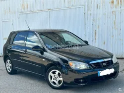 Negro Usado 2005 Kia Cerato LX Berlina | 1399 €