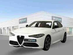 Blanquecino Usado 2022 Alfa Romeo Giulia Veloce Berlina | 49.200 €