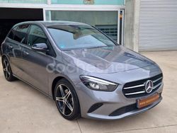 Gris / plata Usado 2022 Mercedes B180 Monovolumen | 26.970 € (Precio justo)