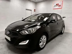 Negro Usado 2013 Hyundai i30 Utilitario | 7990 € (Precio justo)