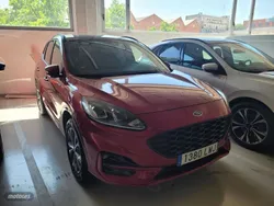 Rojo Usado 2022 Ford Kuga ST-Line SUV | 24.800 € (Precio justo)