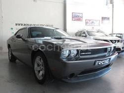 Gris / plata Usado 2023 Dodge Challenger Coupe | 27.990 € (Buen precio)