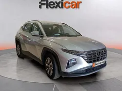 Gris Usado 2023 Hyundai Tucson SUV | 20.990 € (Buen precio)