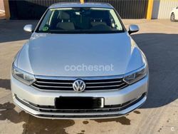 Gris / plata Usado 2018 VW Passat Advance Berlina | 16.500 € (Precio justo)