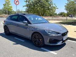 Gris / plata Usado 2023 Cupra Leon Familiar | 33.500 €