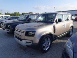 Beige Usado 2023 Land Rover Defender SE SUV | 94.960 €