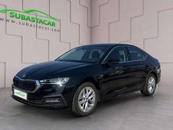 Negro Usado 2021 Skoda Octavia Ambition Utilitario | 14.008 €