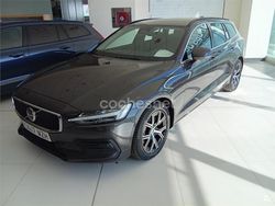 Gris / plata Usado 2025 Volvo V60 Core Familiar | 40.890 € (Precio justo)
