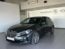 Gris / plata Usado 2021 BMW 118 Comfort Edition Utilitario | 27.900 € (Precio justo)