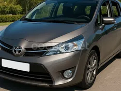 Gris / plata Usado 2015 Toyota Verso Advance Monovolumen | 10.490 € (Precio justo)