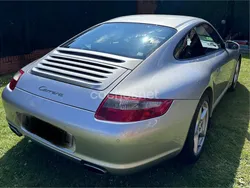 Gris / plata Usado 2006 Porsche 911 Carrera Coupe | 50.000 €