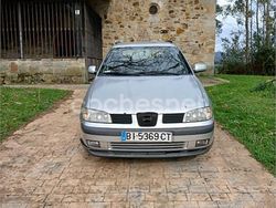 Gris / plata Usado 2000 Seat Cordoba Sport Familiar | 1390 €