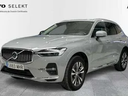 Gris / plata Usado 2023 Volvo XC60 Core SUV | 52.900 € (Caro)