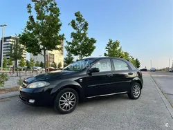 Negro Usado 2005 Chevrolet Lacetti CDX Berlina | 2500 € (Precio justo)