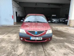 Granate Usado 2007 Dacia Logan Lauréate Berlina | 2499 € (Precio justo)