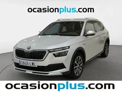 Gris plata Usado 2022 Skoda Kamiq SUV | 20.537 € (Precio justo)