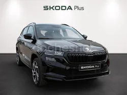 Negro Usado 2025 Skoda Karoq SportLine SUV | 33.890 €