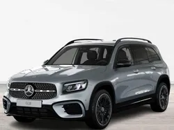 Gris Nuevo 2025 Mercedes GLB200 SUV | 58.100 €