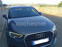 Gris / plata Usado 2017 Audi A3 Sportback Sport Berlina | 18.000 € (Precio justo)