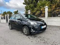 Negro Usado 2020 Toyota Yaris Business Edition Berlina | 12.500 € (Buen precio)