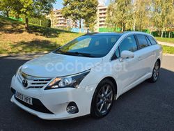 Blanco Usado 2013 Toyota Avensis Executive Familiar | 7300 € (Precio justo)