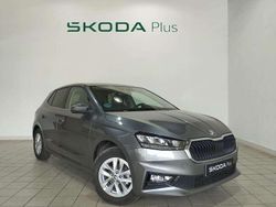 Plateado Usado 2024 Skoda Fabia Selection Utilitario | 15.690 € (Super precio)
