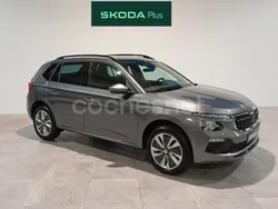 Gris / plata Usado 2025 Skoda Kamiq SUV | 29.990 €